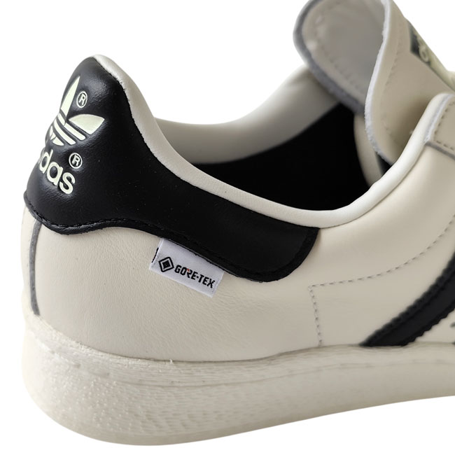 < adidas > スーパースター82 ゴアテックス