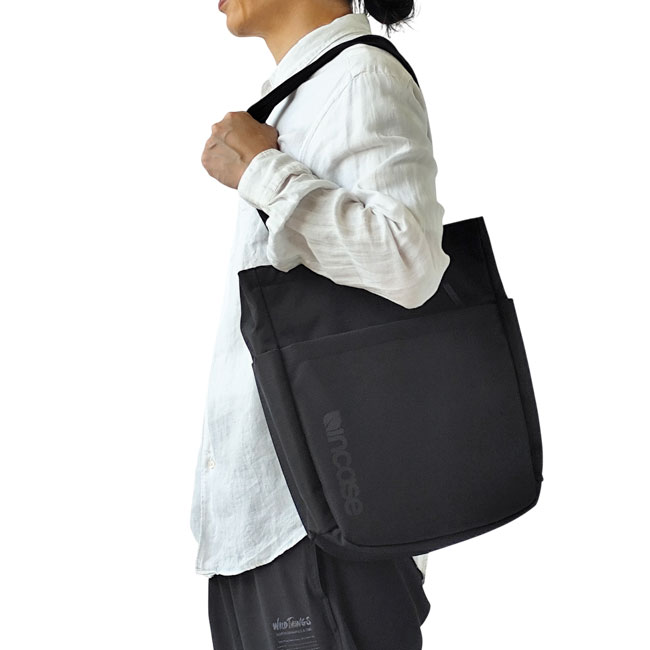 < Incase > グリッド トートバッグ 15L