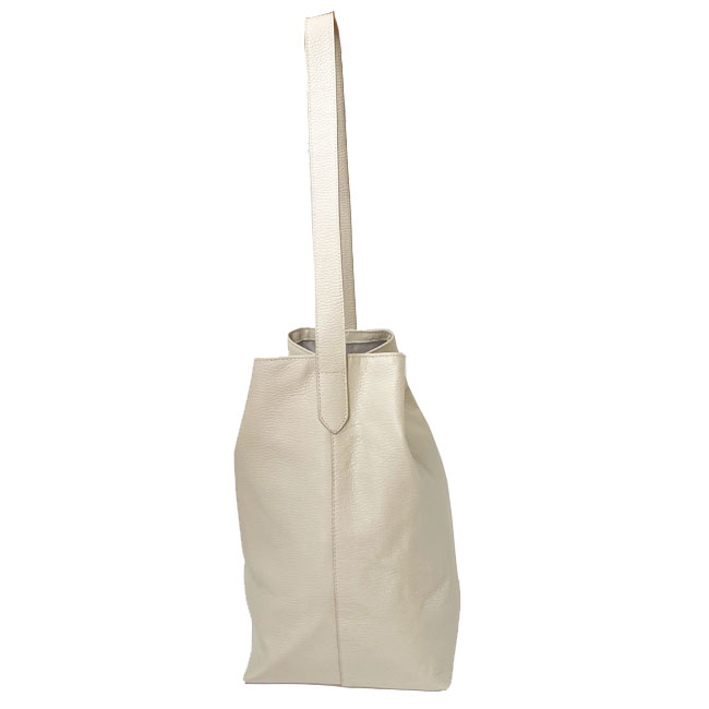 < LA SCAIA > ショルダーバッグ