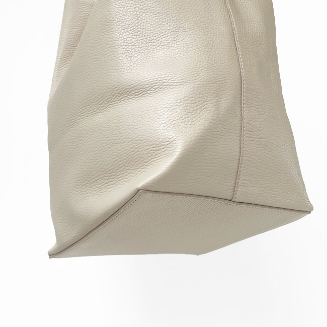 < LA SCAIA > ショルダーバッグ