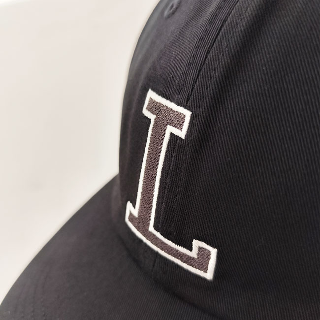 < LACOSTE > Lロゴキャップ