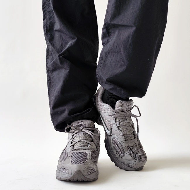 < NIKE > V5 RNR / スニーカー