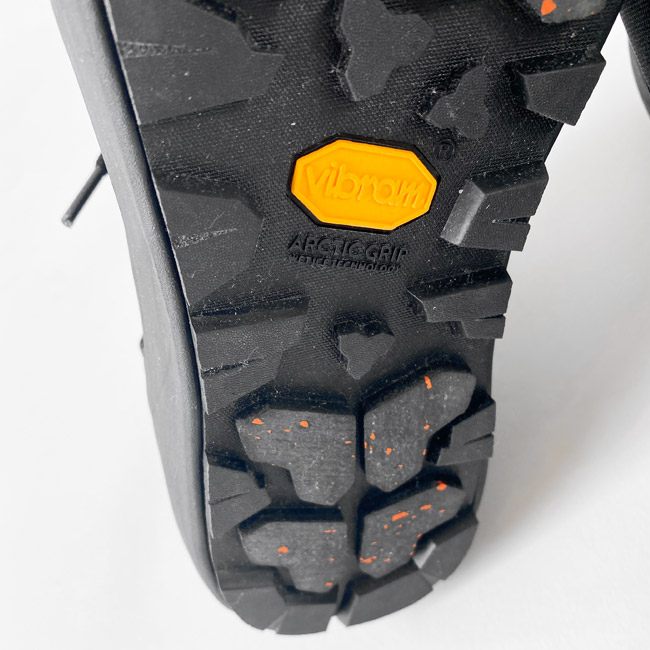 < Columbia > SAPLAND III LUX CHUKKA WATERPROOF OMNI-HEAT INFINITY
