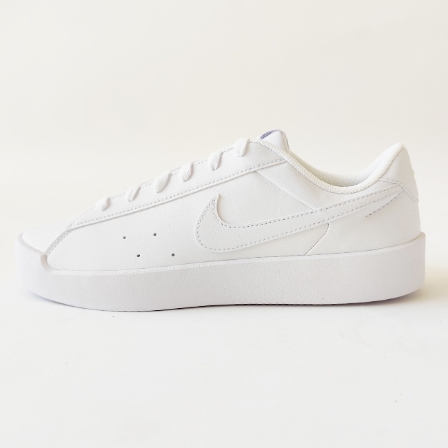 < NIKE > SL COURT HERITAGE / スニーカー