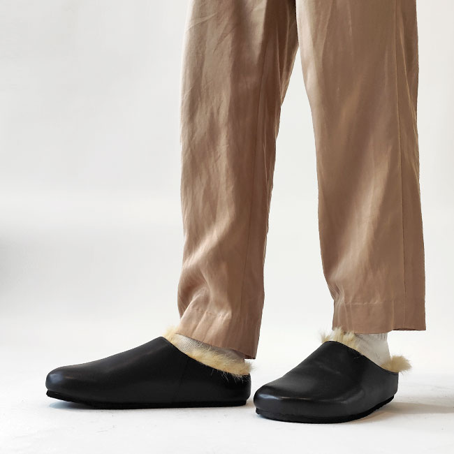 < REMME > ラビットファーサンダル