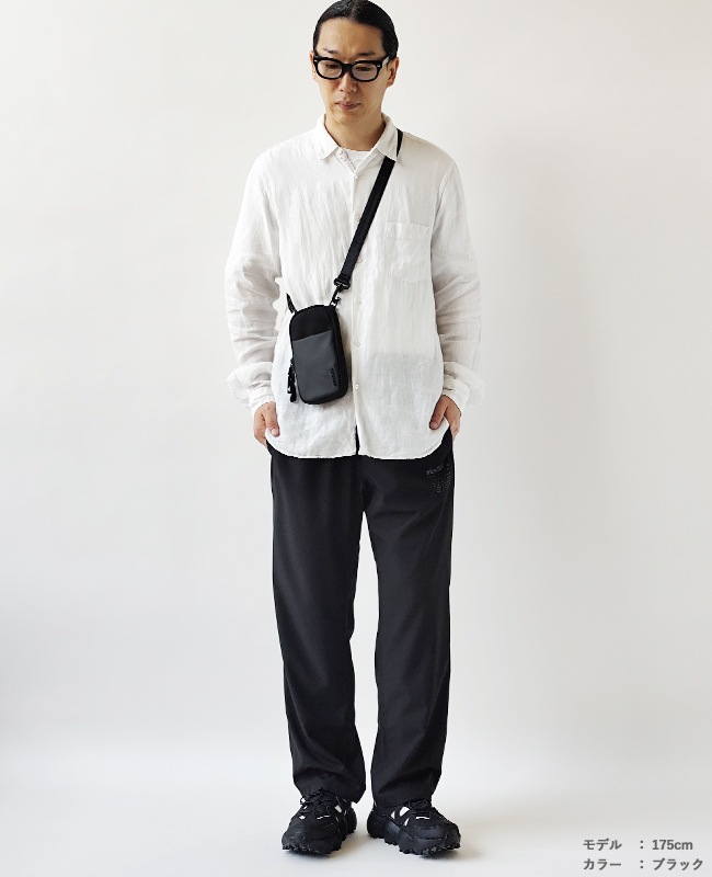 < Incase > A.R.C. Small Crossbody Bag