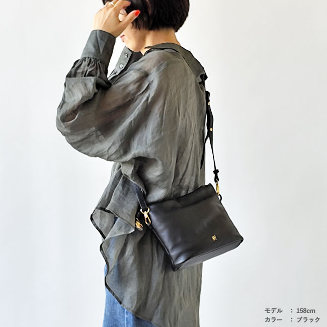 < story. > レザー ハンドバッグ