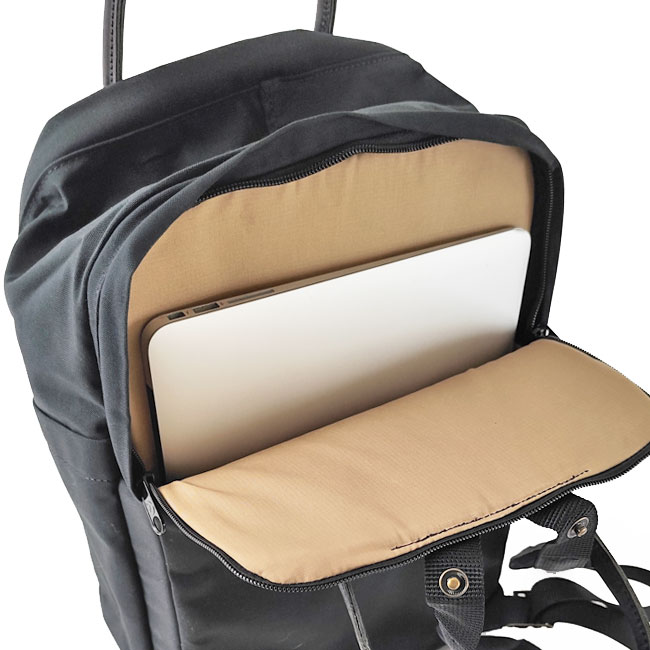 < FJALLRAVEN > Kanken No.2 Black Laptop 15 18L / リュック
