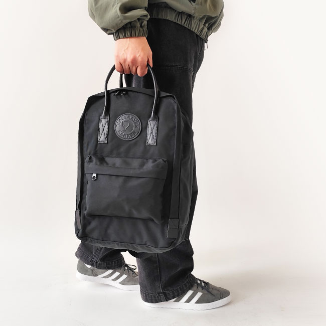 < FJALLRAVEN > Kanken No.2 Black Laptop 15 18L / リュック