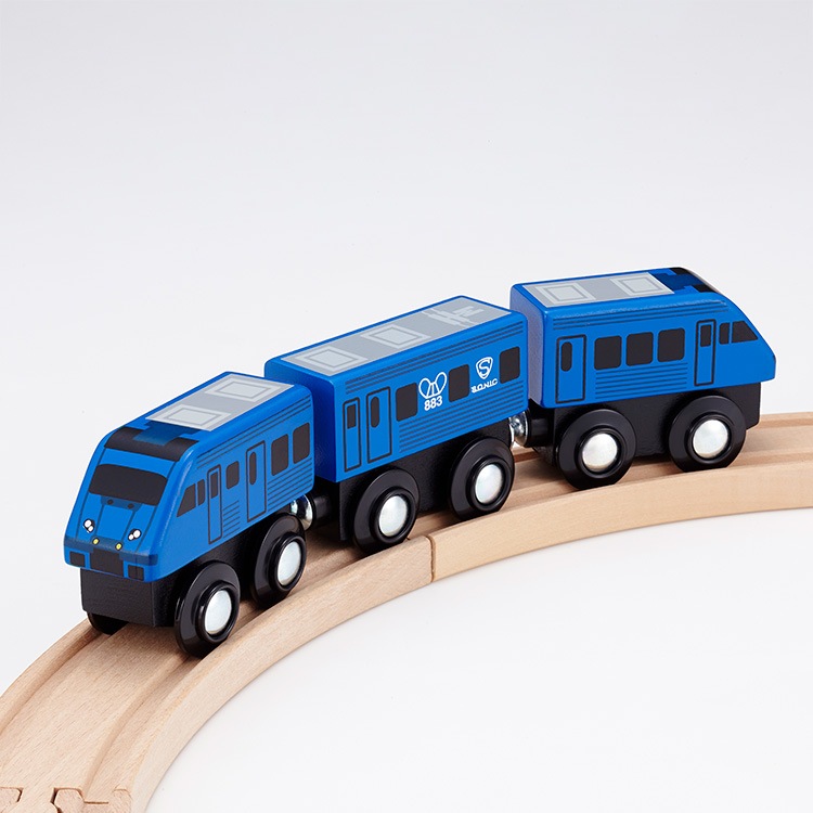 �⥯�ȥ쥤��883�ϥ��˥å�