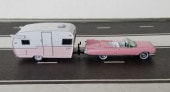 1959 キャデラックコンバーチブル 1961 トラベルトレーラー 1/64 キャンピングカートレーラーセット