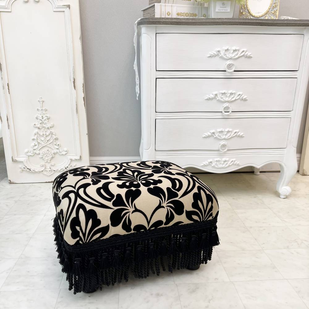 フットスツール Yorke 979