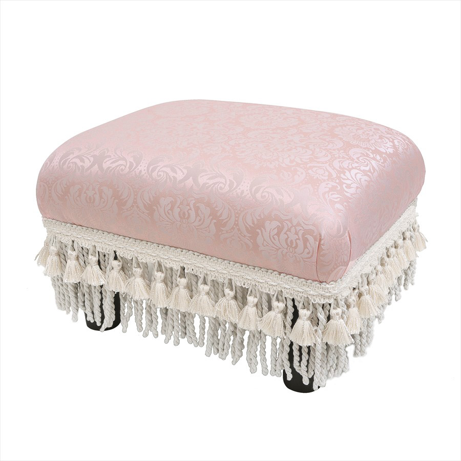 タッセルとのコンビネーションも美しい