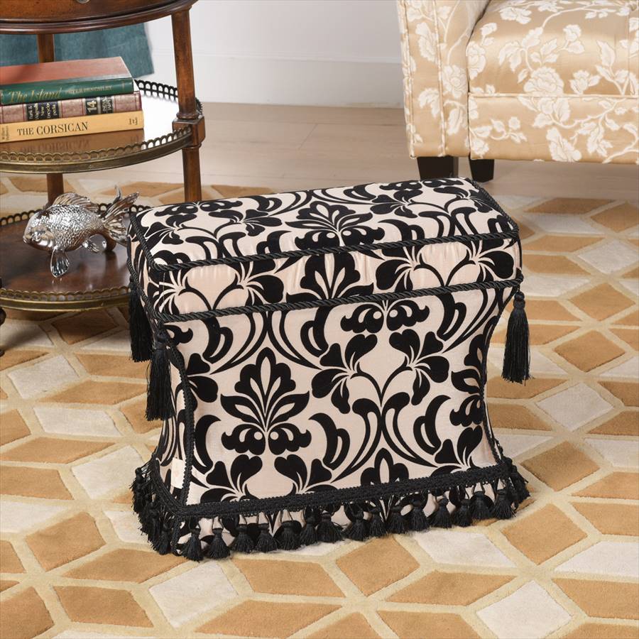 薄型スツール Yorke 979