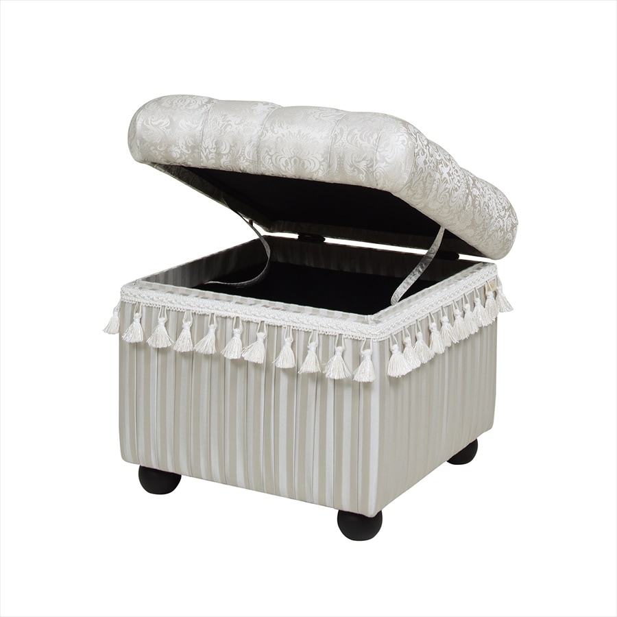 蓋を開けて中に収納出来る機能的なスツール