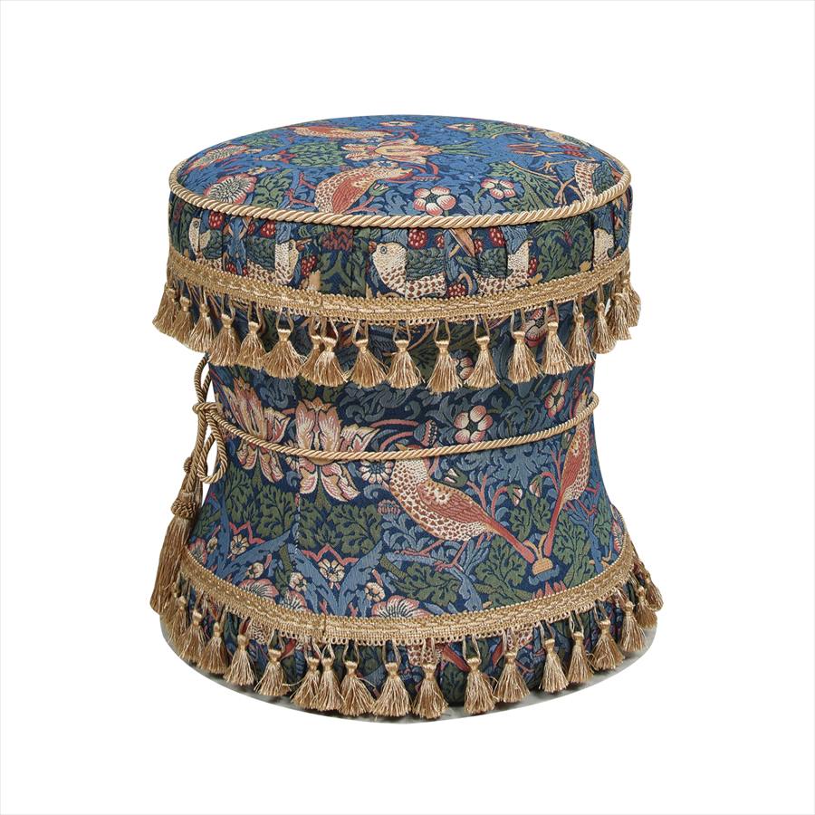 不動の人気の「いちご泥棒」柄