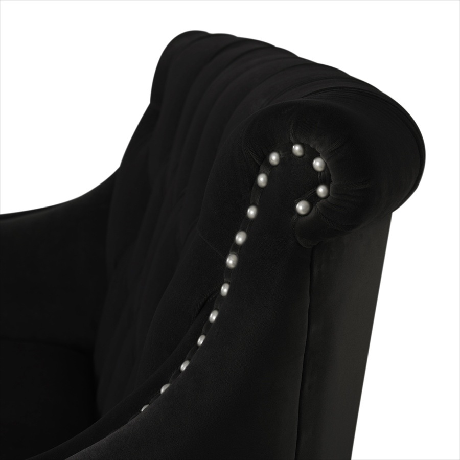 ネイルヘッドがおしゃれなアクセントに