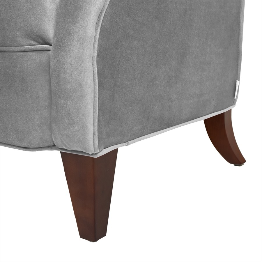 脚部ねじ込み式の組み立てとなります