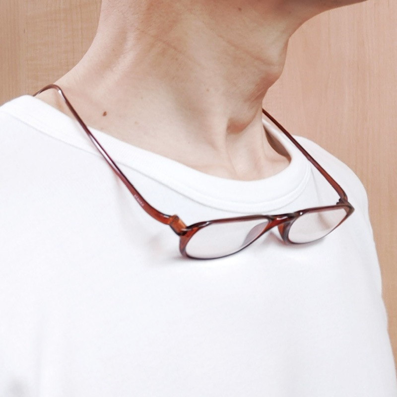 首掛けできる老眼鏡 - 熟年時代社 | すべての商品 | 熟年時代社 モール