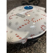 ダッシュ ミニワッフルメーカー キャンディーケーン＆スノーフレーク Dash|キッチン雑貨|アメリカ調理家電：種類別