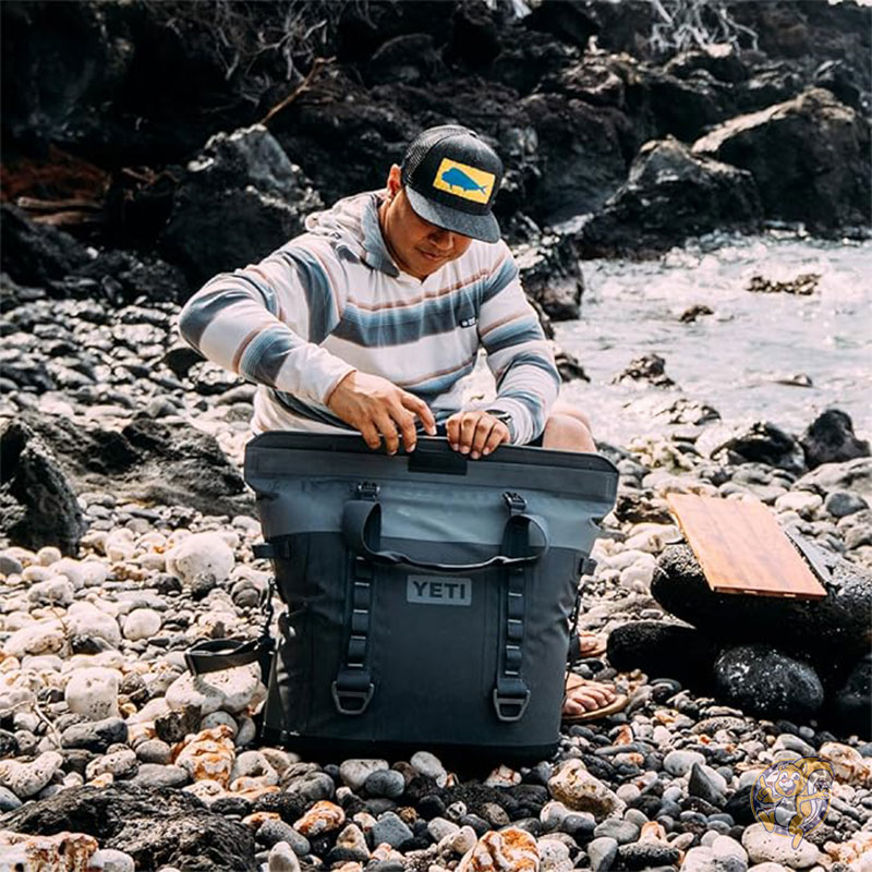 YETI �����ƥ� Hopper M ���꡼�� �ݡ����֥� ���ե� �����顼 (MagShield ���������դ�)