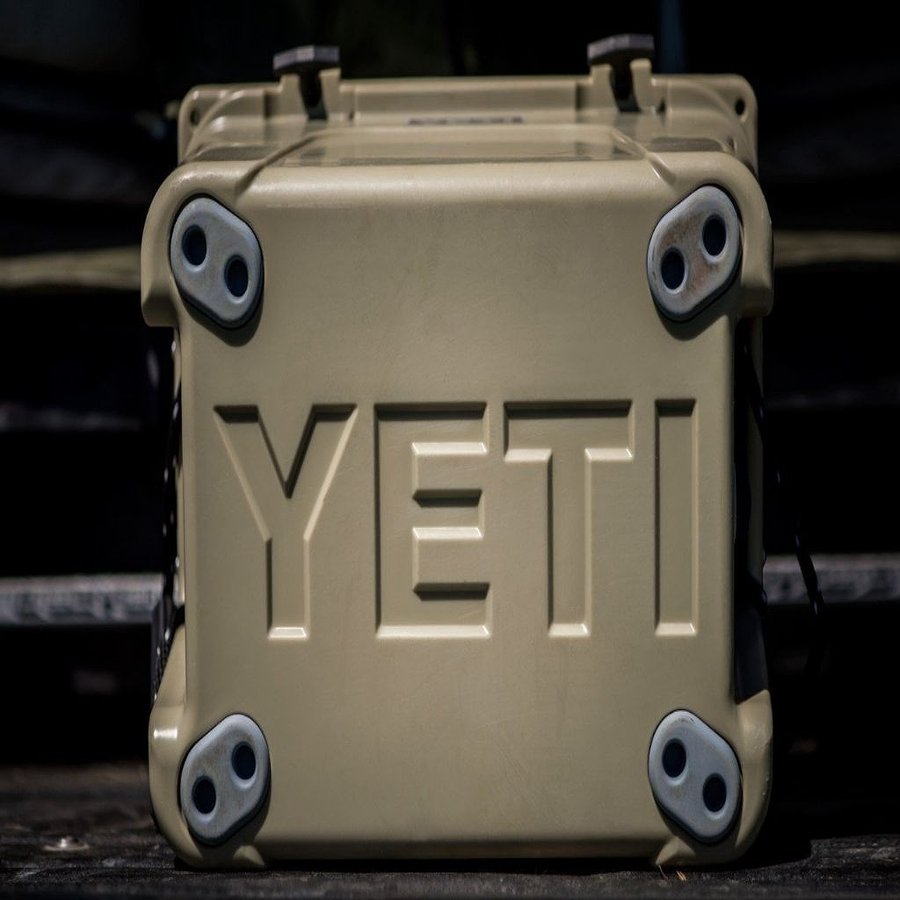 �� YETI�����顼�ܥå��� ��Tundra 35 �����ƥ� �����顼�ܥå��� �����ȥɥ� Desert Tan