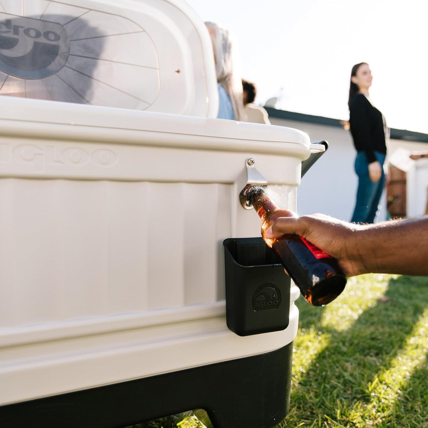 �����롼 �����顼�ܥå��� 125QT ������ ��118L ���㥹�����դ� Party Bar ���� ��̳�� �緿 Igloo Hard Cooler Polar & Party Bar Series