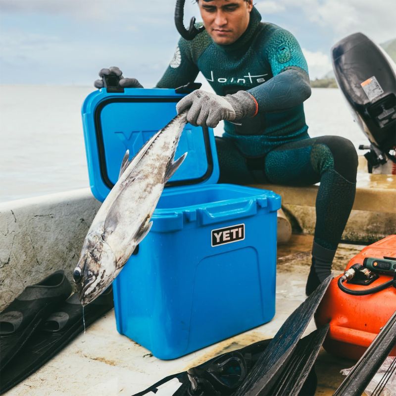 YETI �����ƥ� �����顼�ܥå��� �����ǥ��� 24 Roadie 24 Big Wave Blue �ӥå��������֥֥롼