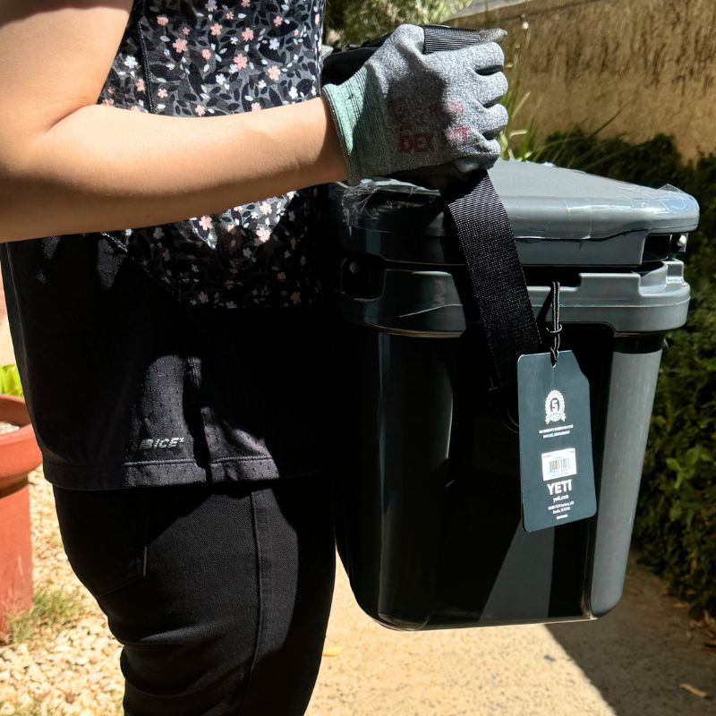 YETI Roadie 15 Hard Cooler �����ƥ� �����ǥ���15 �����顼�ܥå��� ���ȥ�å��� ��CHARCOAL ���㥳���� ��