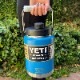 YETI ���� �����ƥ� �ϡ��ե����� ���㥰 ��1.9L Big Wave Blue �ӥå��������֡��֥롼 Rambler Half Gallon Jug