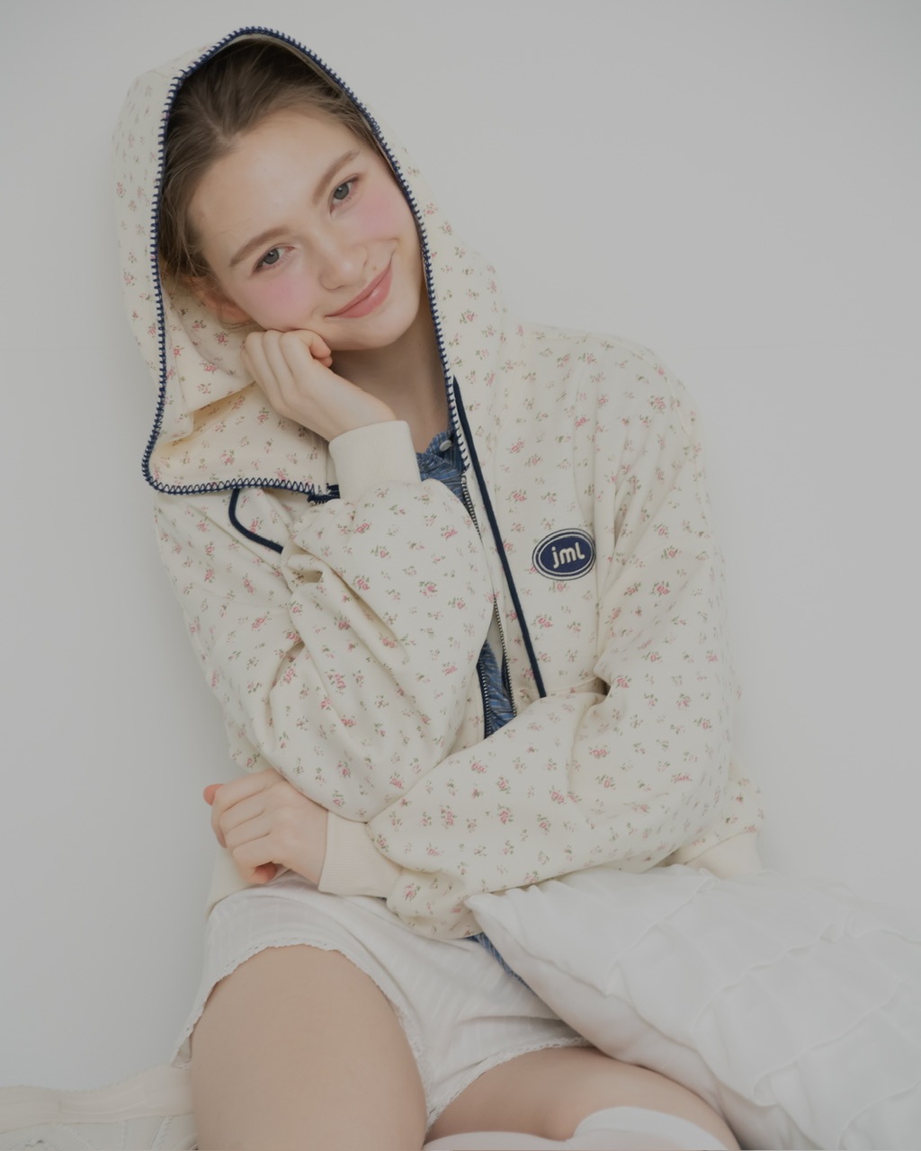 予約販売/4月上旬】花柄ステッチフーディー | JUMELLE | JUMELLE