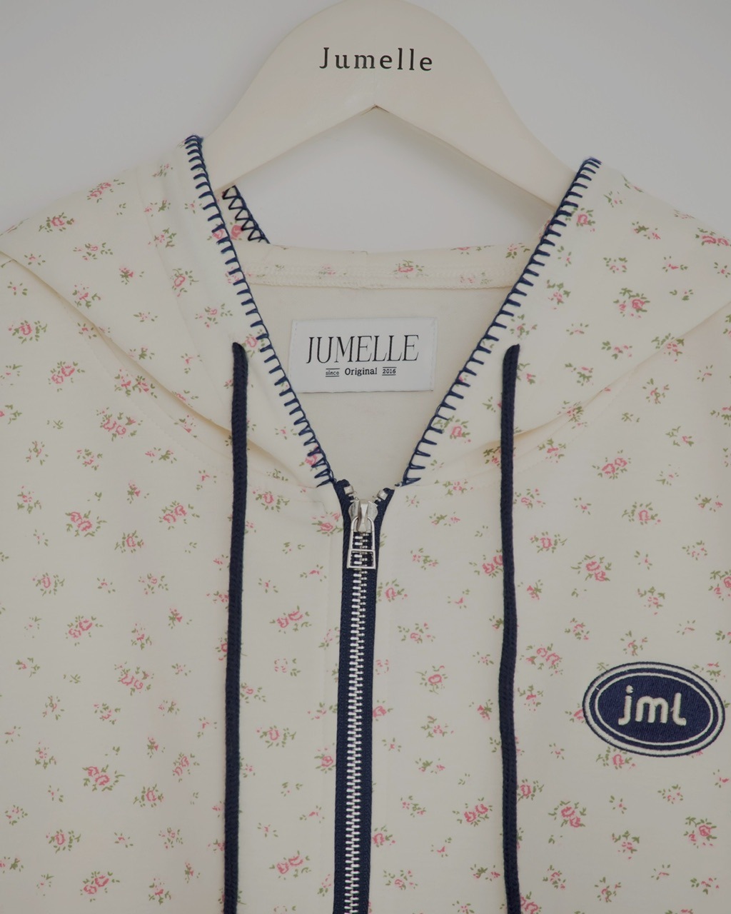 予約販売/4月上旬】花柄ステッチフーディー | JUMELLE | JUMELLE