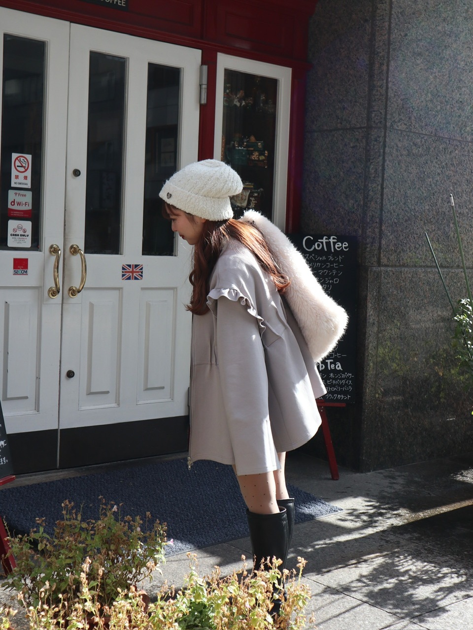 official限定】frill zipup sweat ブラック ※残りわずか | KNIT