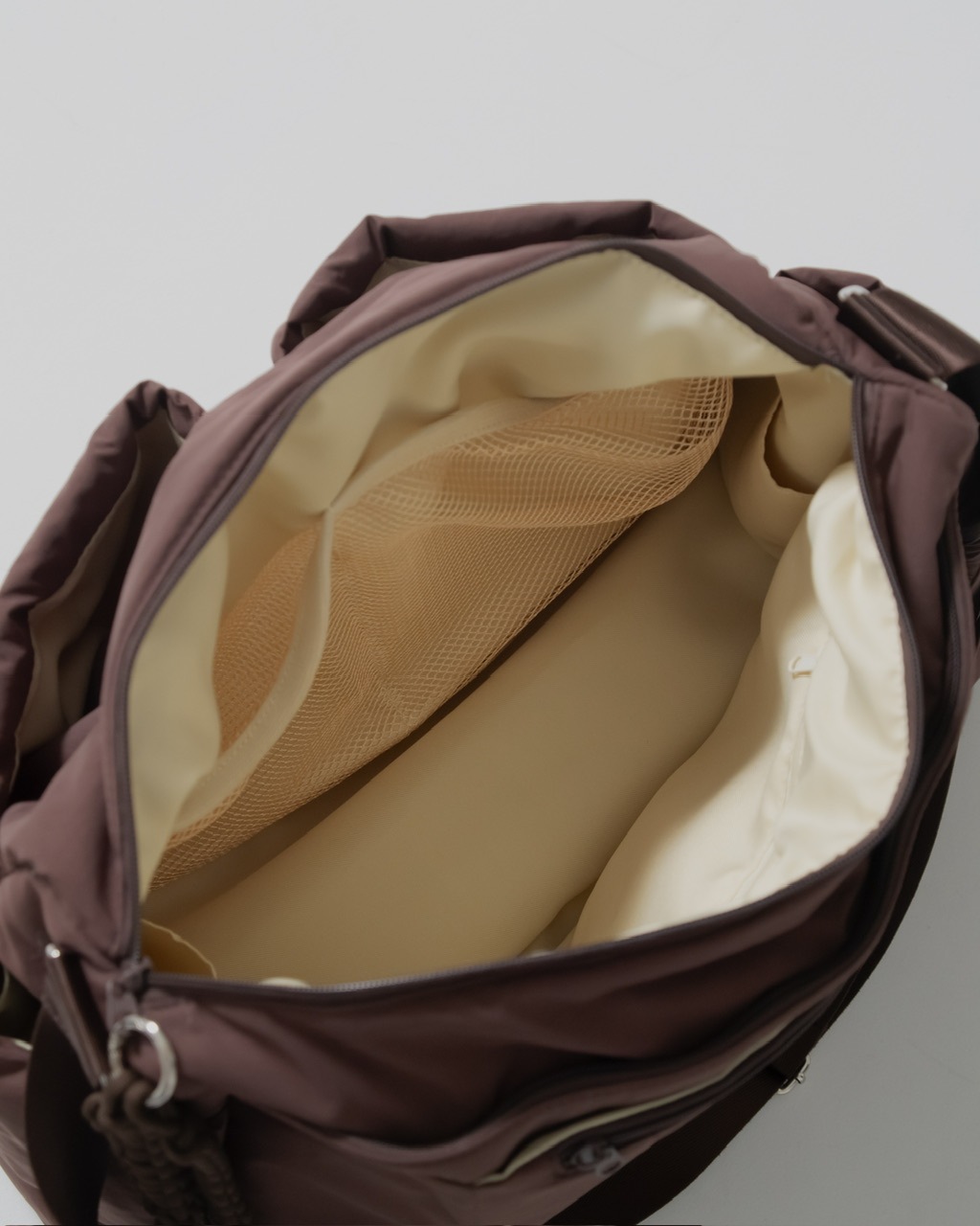 ジュメロ　jumelle パファーショルダーバッグ　ブラウン 予約販売/6月下旬】パファーショルダーバッグ BROWN | JUMELLE | JUMELLE