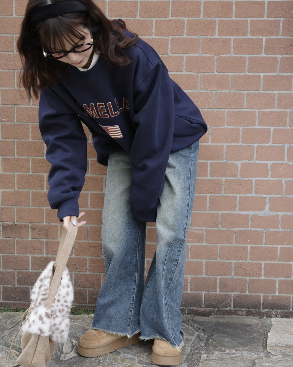 予約販売/1月中旬】ワッペンロゴスウェット NAVY | JUMELLE | JUMELLE