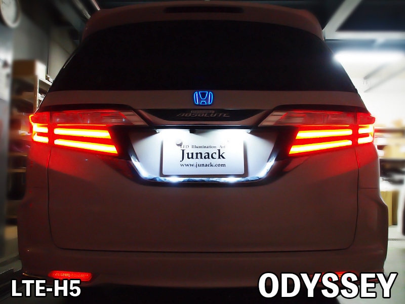 シ*ン様 光るエンブレム Junack（ジュナック） LED トランスエンブレム スバル WRX S4 VAG