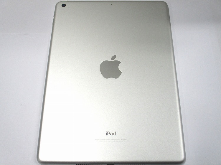 【中古】Apple iPad 第6世代 32GB MR7G2J/A Wi-Fi シルバー A1893 (181598)【中古】