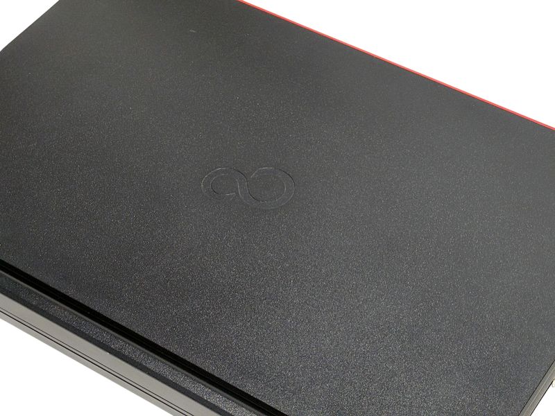 【Windows11 64bit】【Core i5-1135G7】【メモリー16GB】【SSD500GB】【無線LAN】【DVDマルチ】【WEBカメラ】【テンキー付】【15インチ液晶】【ノートパソコン】【中古】【中野店発】富士通 LIFEBOOK A5511/HX （20006597）