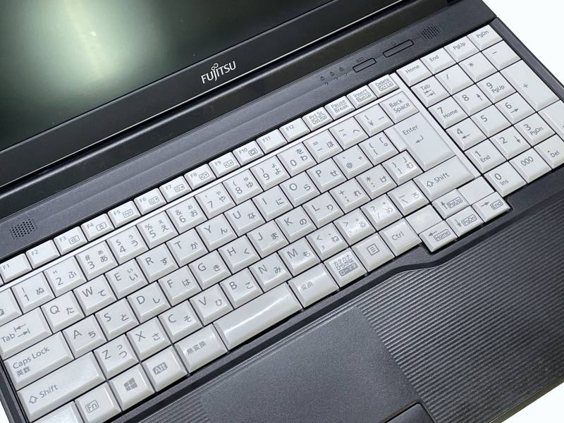 ■8/10_値下げしました!訳あり商品特価セール■【訳あり品】【Windows11 64bit】【WEBカメラ】【テンキー付】【Core i3-8145U】【メモリー8GB】【SSD256GB】【無線LAN】【DVDマルチ】【15インチ液晶】【ノートパソコン】【中古】【下北沢店発】富士通 LIFEBOOK A579/B (4021065)