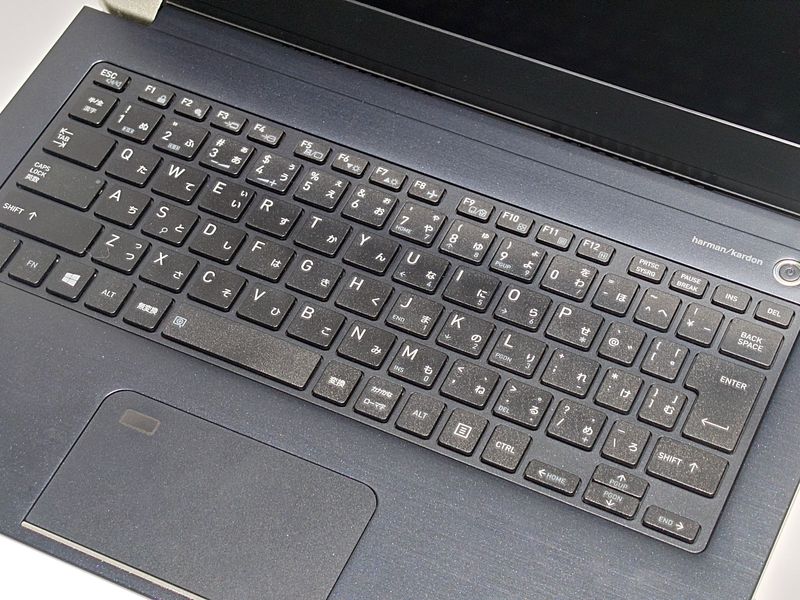 【訳あり品】【Windows11 64bit】【Core i7-8550U】【メモリー8GB】【SSD256GB】【無線LAN】【WEBカメラ】【フルHD液晶】【13インチ液晶】【ノートパソコン】【中古】【中野店発】東芝 dynabook UZ63/H （20006721）