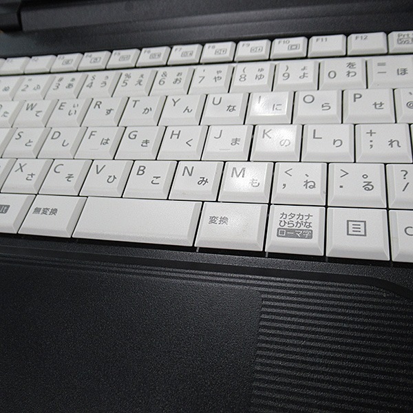 【Windows11 64bit】【WEBカメラ】【テンキー付】【Core i5-1135G7】【メモリー16GB】【SSD256GB】【無線LAN】【DVDマルチ】【15インチ液晶】【ノートパソコン】【中古】富士通 LIFEBOOK A5511/HX （1406555）