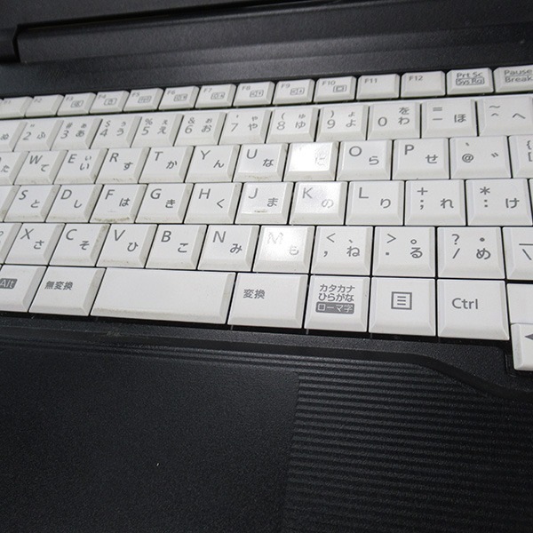 【Windows11 64bit】【WEBカメラ】【テンキー付】【Core i5-1135G7】【メモリー16GB】【SSD256GB】【無線LAN】【DVDマルチ】【15インチ液晶】【ノートパソコン】【中古】富士通 LIFEBOOK A5511/HX （1406556）