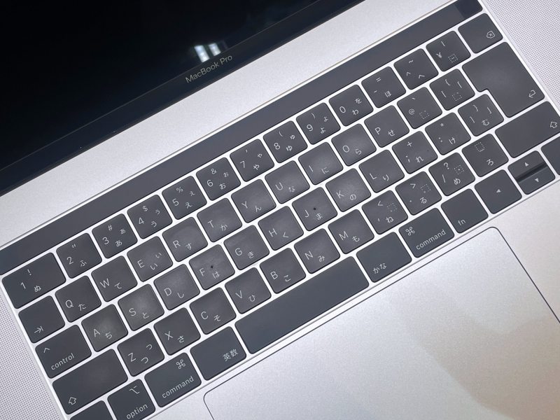 【訳あり品】【WEBカメラ】【Core i7-9750H】【メモリー16GB】【SSD256GB】【無線LAN】【15インチ液晶】【ノートパソコン】【中古】【下北沢店発】apple MacBook Pro (15インチ,2019) （4020897）