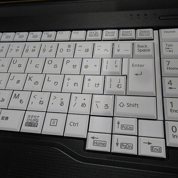 【Windows11 64bit】【WEBカメラ】【テンキー付】【Core i5-1235U】【メモリー8GB】【SSD256GB】【無線LAN】【DVDマルチ】【15インチ液晶】【ノートパソコン】【中古】富士通 LIFEBOOK A5512/KX (1406433)