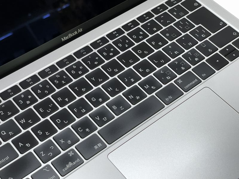【WEBカメラ】【Core i5-8210Y】【メモリー8GB】【SSD256GB】【無線LAN】【13インチ液晶】【ノートパソコン】【中古】【下北沢店発】apple MacBook Air (Retina,13インチ,2019) （4020874）