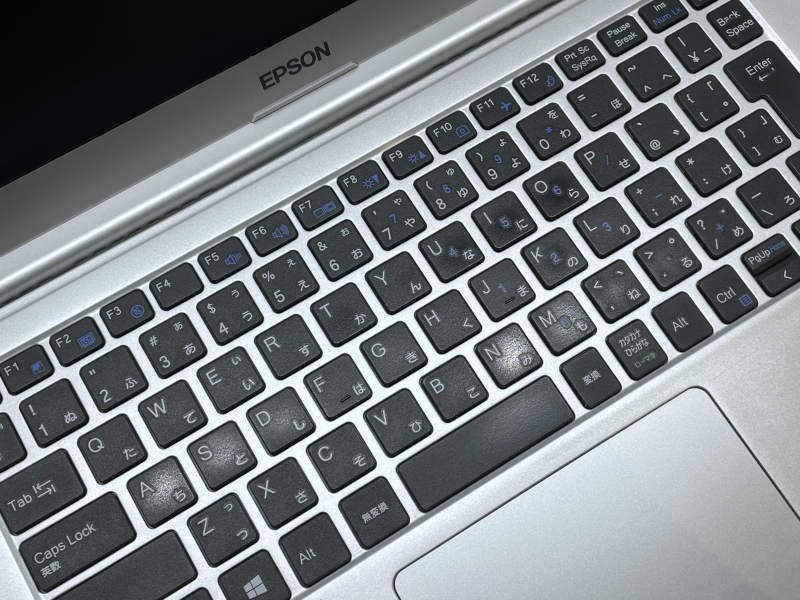 Windows11 64bit】【WEBカメラ】【Core i5-10210U】【メモリー8GB