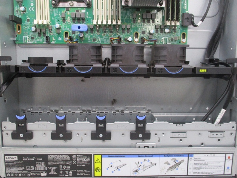 【中古】【7日保証】 【単体】【Xeon Gold 6130】【メモリ 160GB】Lenovo ThinkSystem SR550  (1921385)