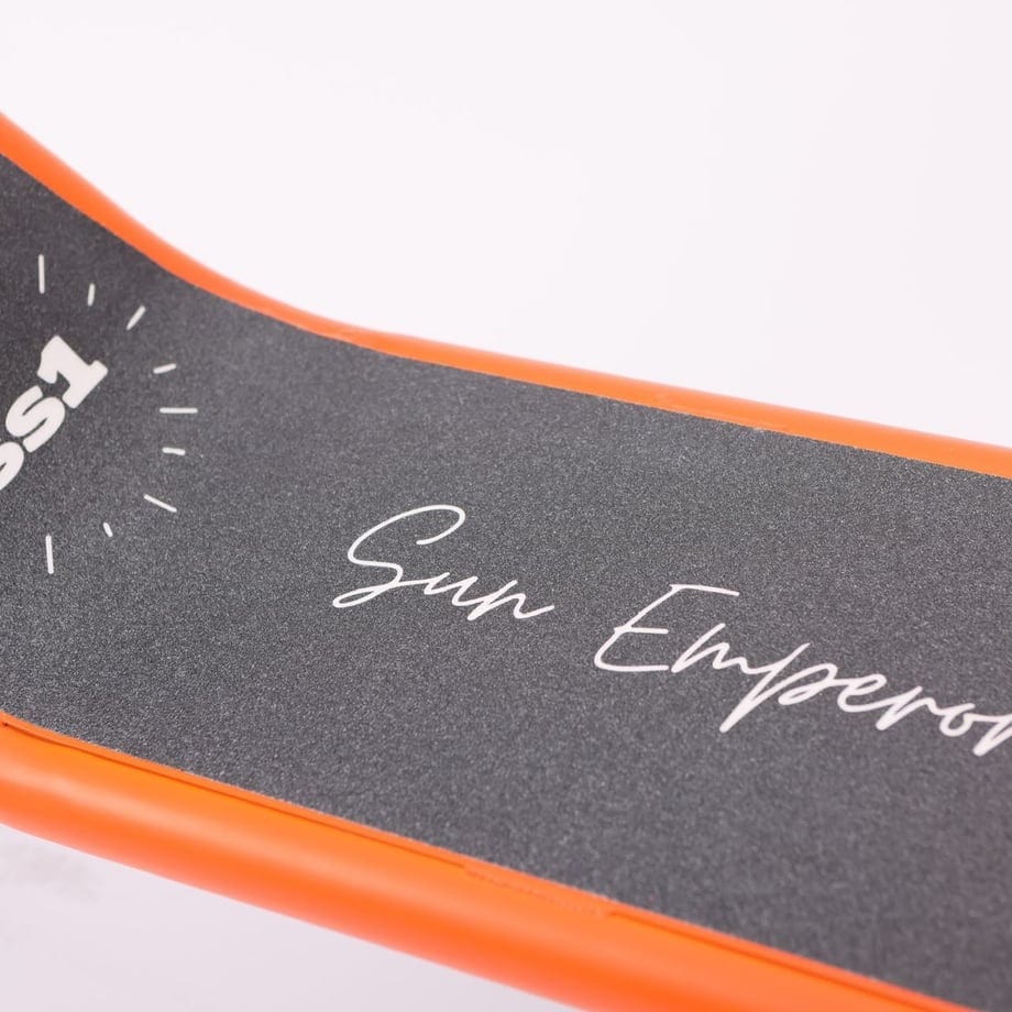 サンエンペラー　SS1 ブラック　オレンジ在庫あり！即納できます 楽天市場】【特定小型原動機付自転車】電動キックボード Sun Emperor