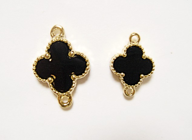 k18ゴールド クローバー型チャーム アクセサリー チャーム クローバー 18Kプレーティング バッグ