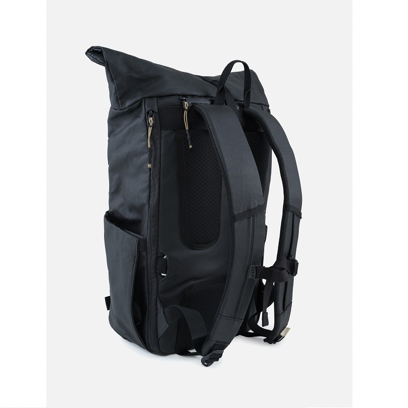ROLL TOP DAYPACK BLACK